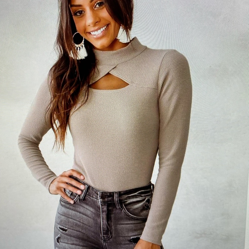 Willow-Root mock neck ribbed knit top